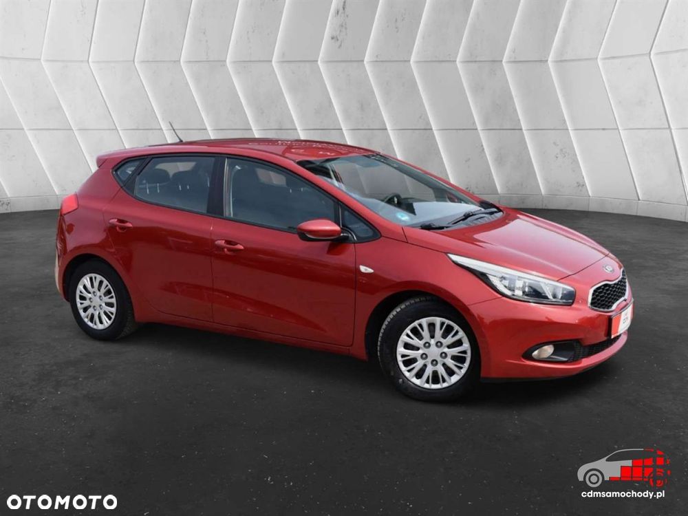 Kia Ceed - 4