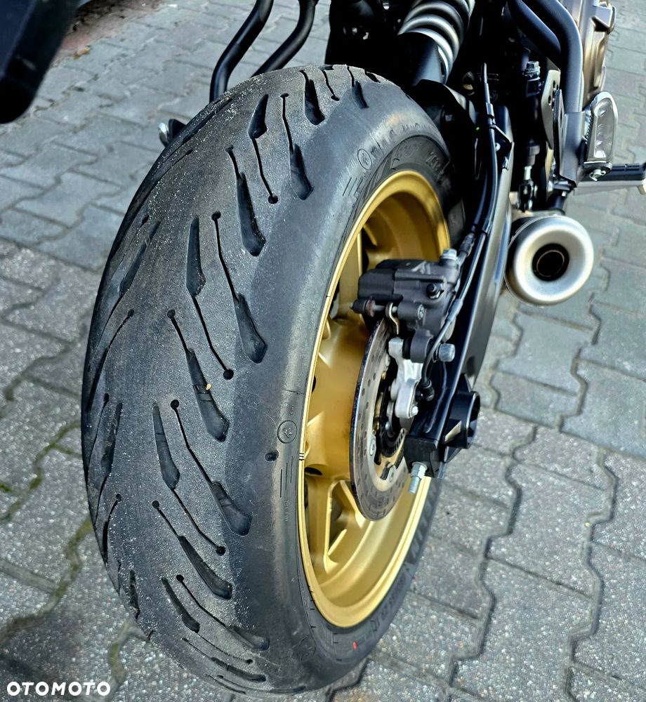 Yamaha XSR - 28