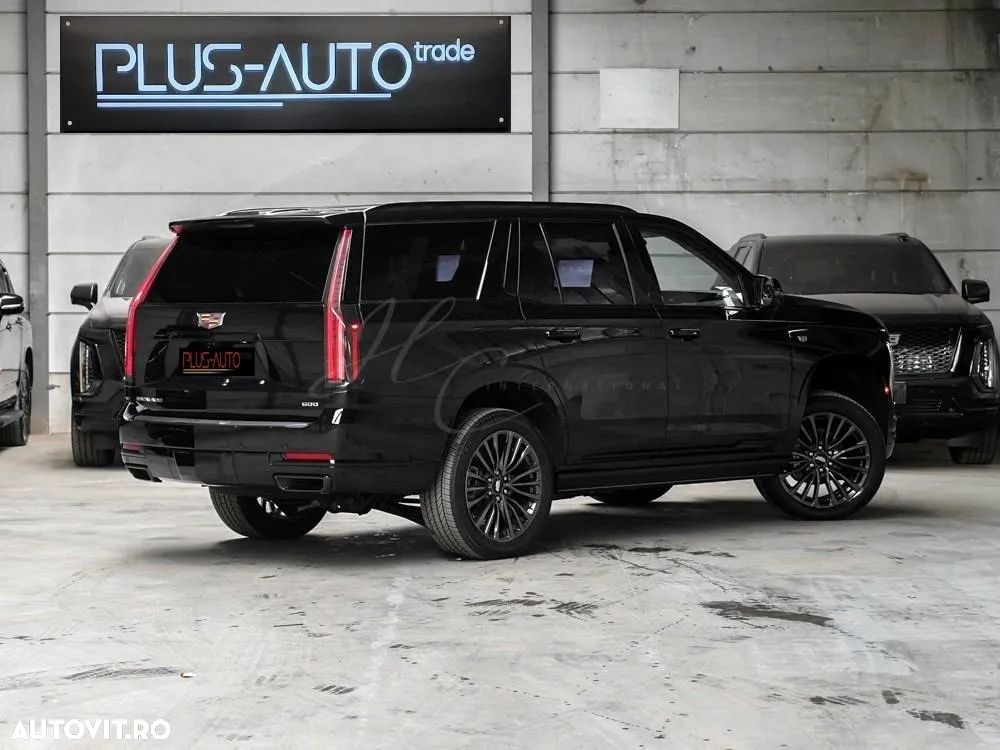 Cadillac Escalade - 9