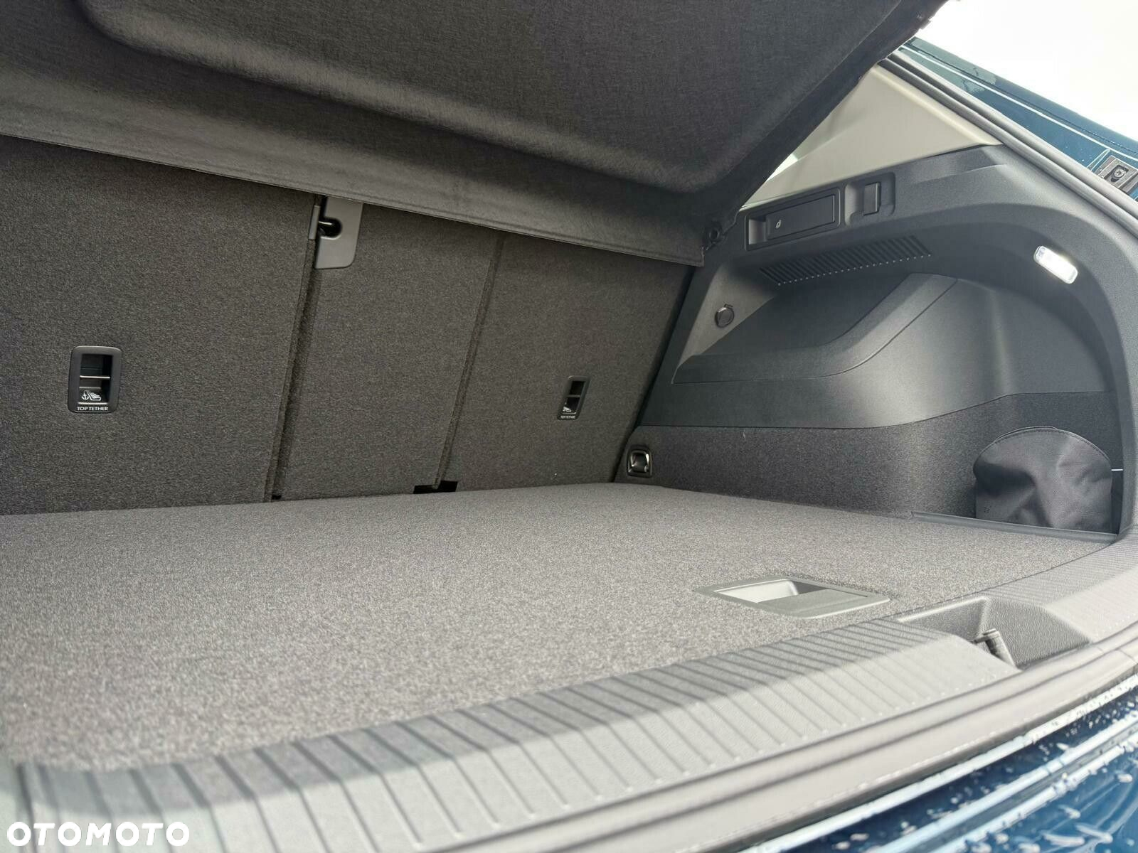 Volkswagen Tiguan - 32