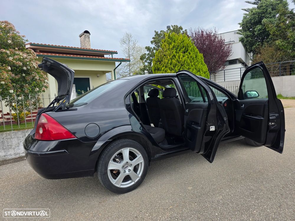 Ford Mondeo 1.8 Trend - 8