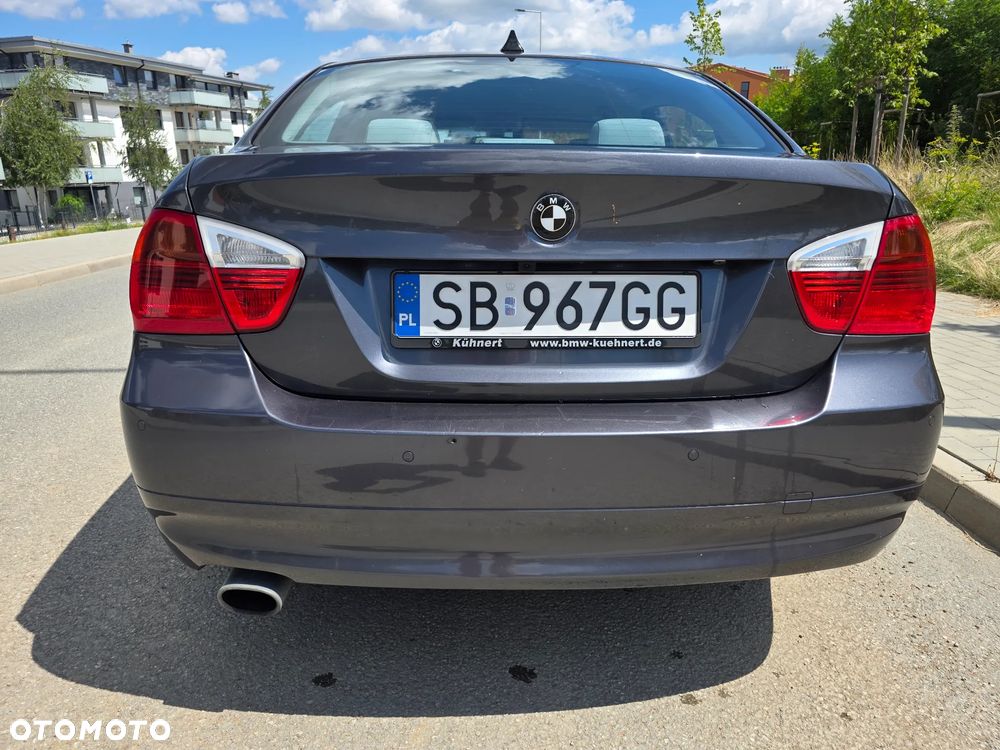BMW Seria 3 318i - 6