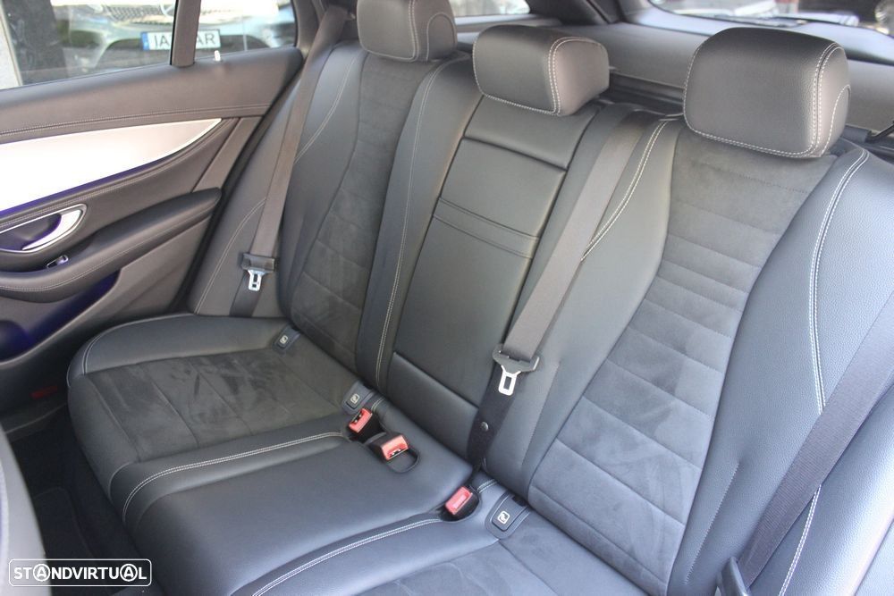 Mercedes-Benz E 220 d AMG - 23