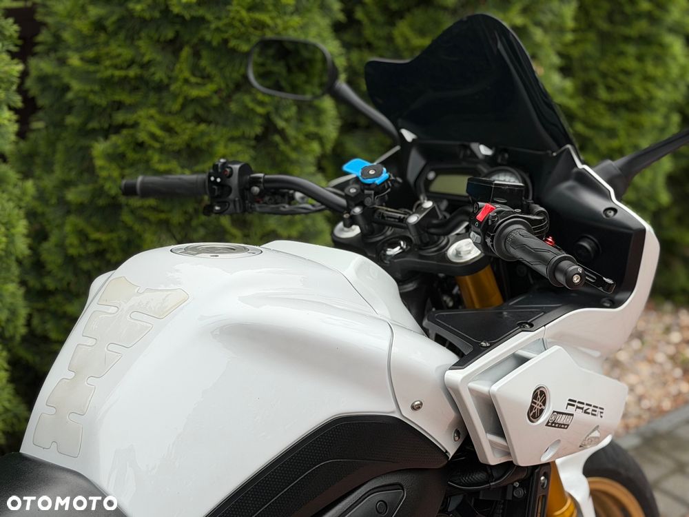 Yamaha FZ8 - 14