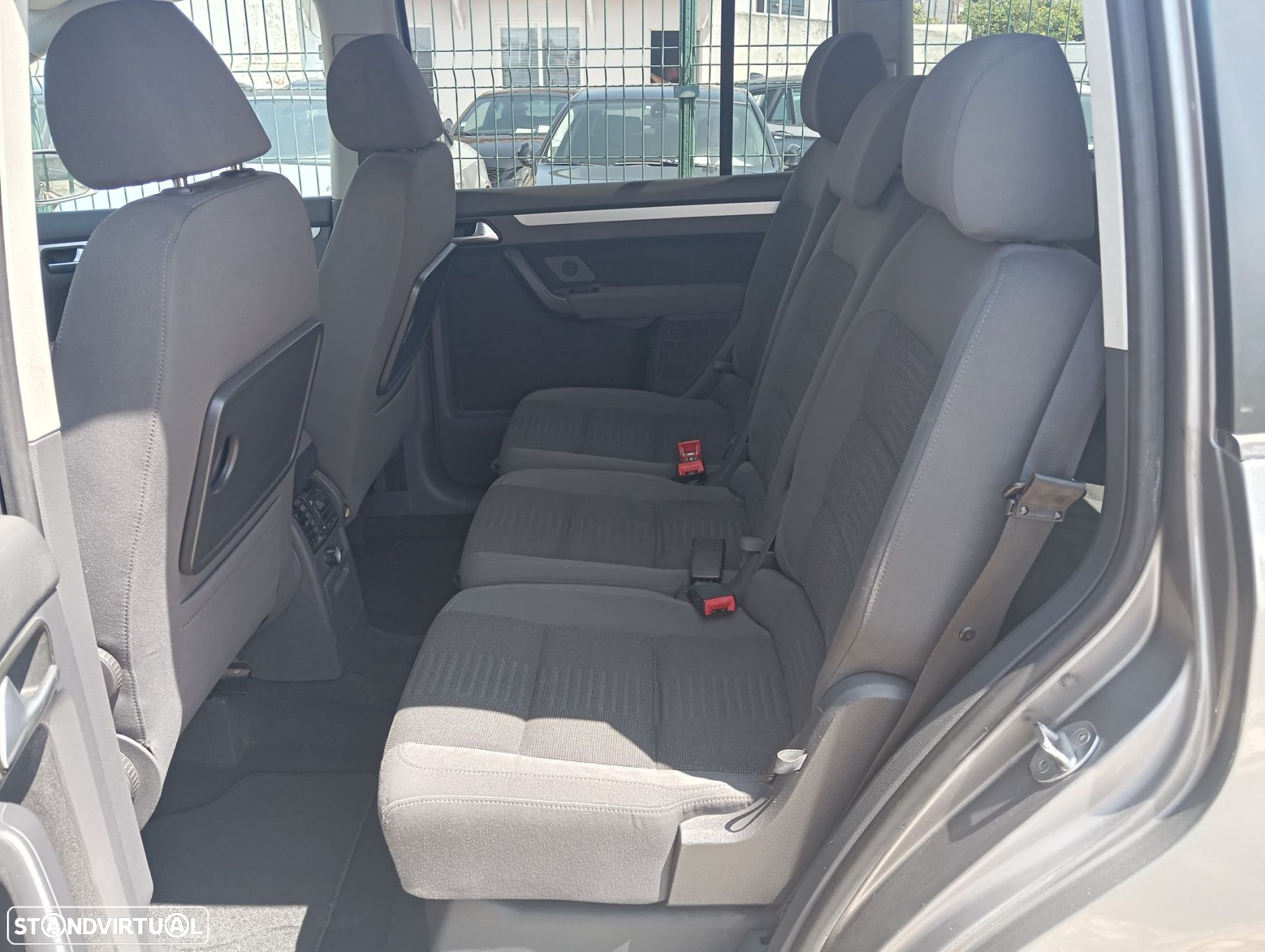 VW Touran 1.9 TDi Highline 7L - 14