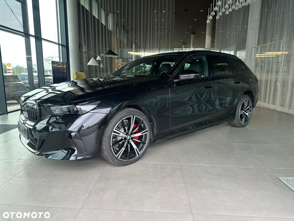 BMW Seria 5 530e xDrive PHEV M Sport - 3