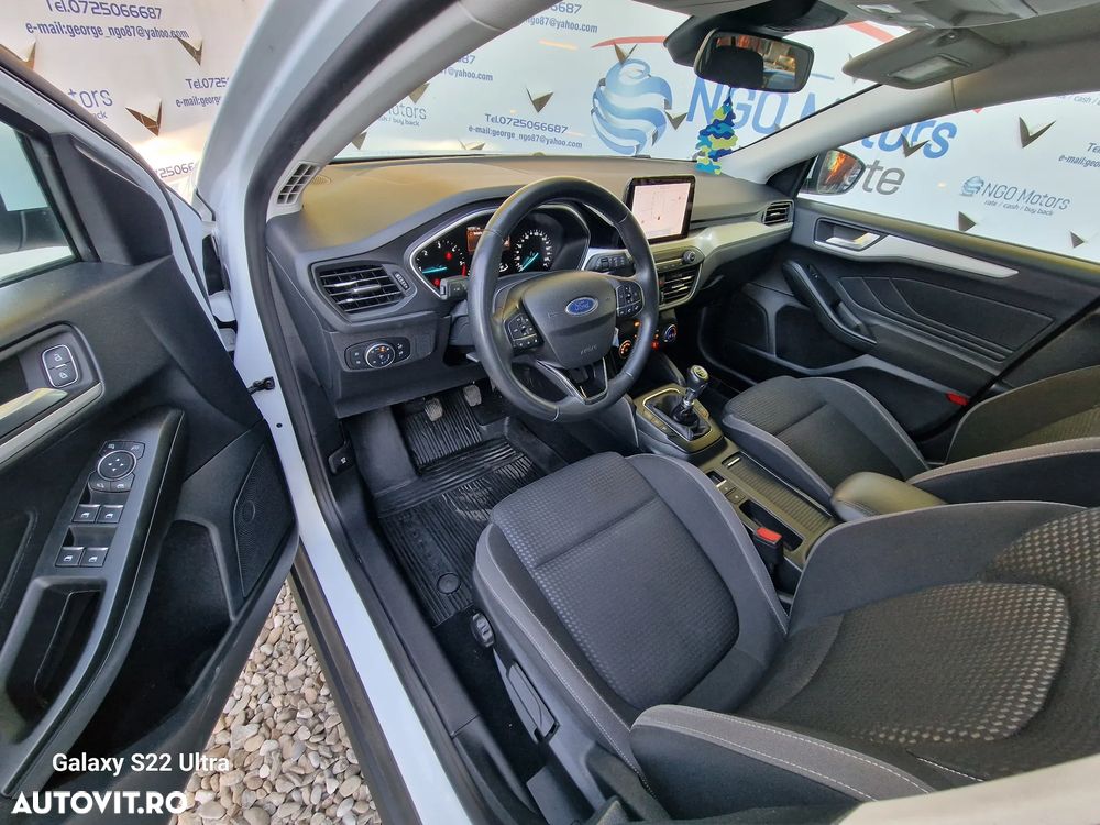 Ford Focus 2.0 EcoBlue Active Business - 23