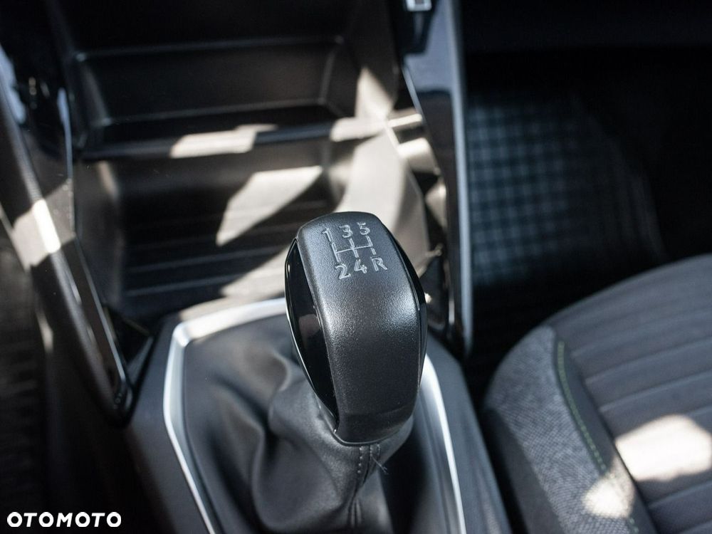 Peugeot 208 1.2 PureTech Active S&S - 17
