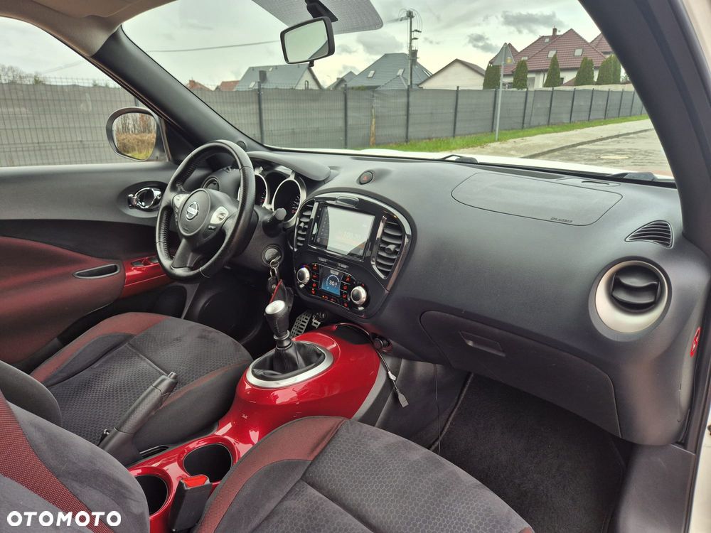 Nissan Juke 1.6 DIG-T Acenta - 32