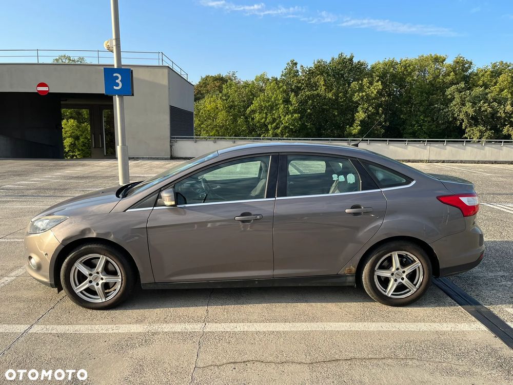 Ford Focus 1.6 EcoBoost Titanium - 9