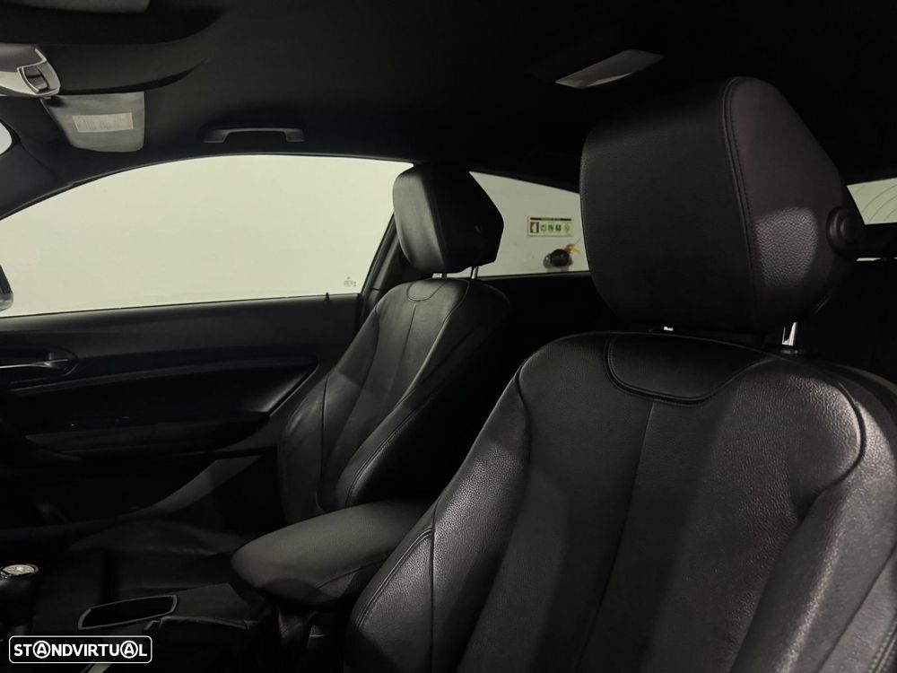 BMW 125 d Pack M - 11