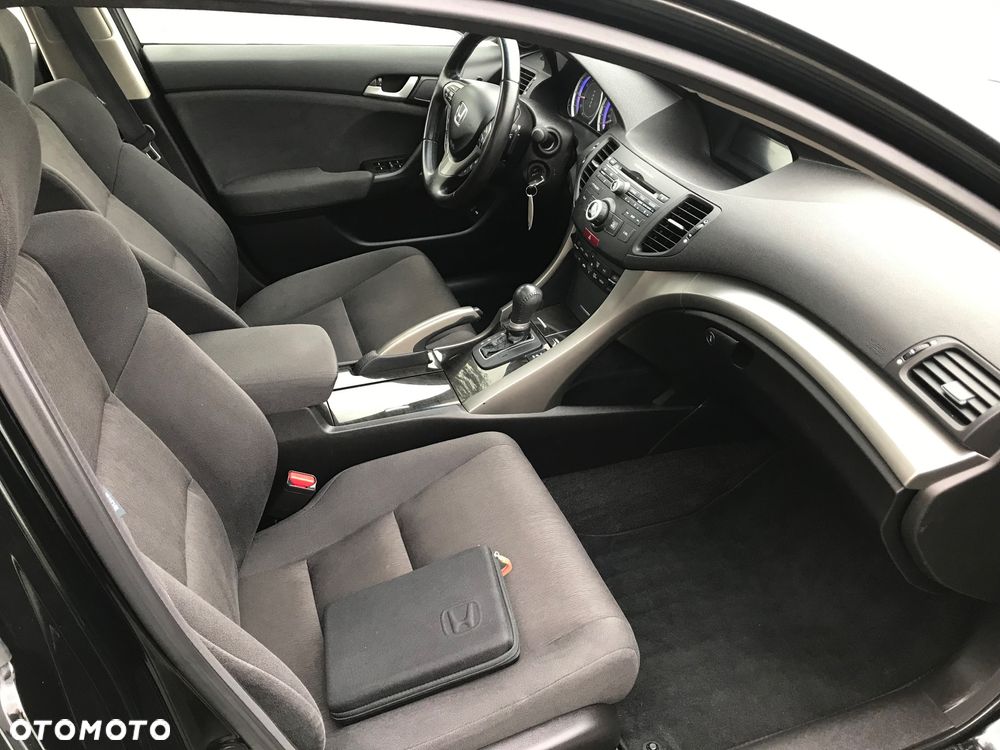 Honda Accord ver-2-2i--dtec-automatik-executive - 17