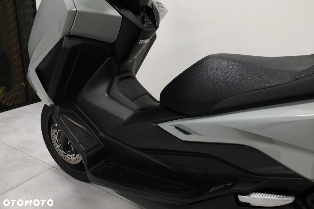 Honda NSS - 36