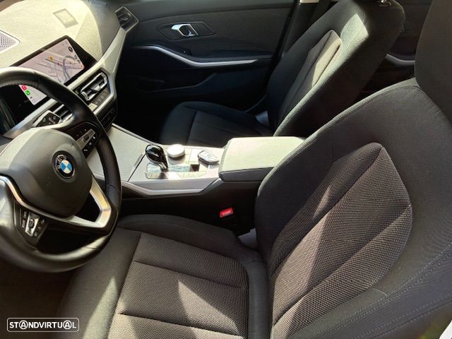 BMW 318 d Ultimate Auto - 18