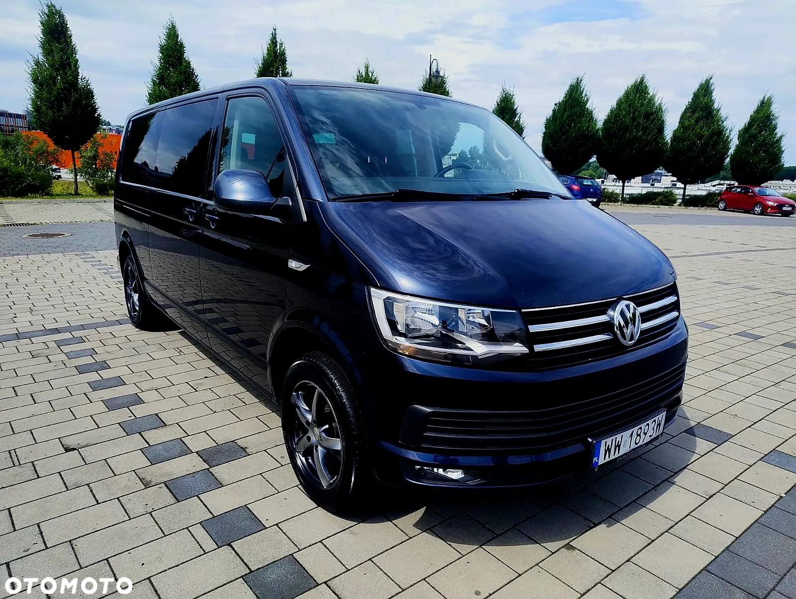 Volkswagen Caravelle 2.0 TDI L2 Comfortline - 8