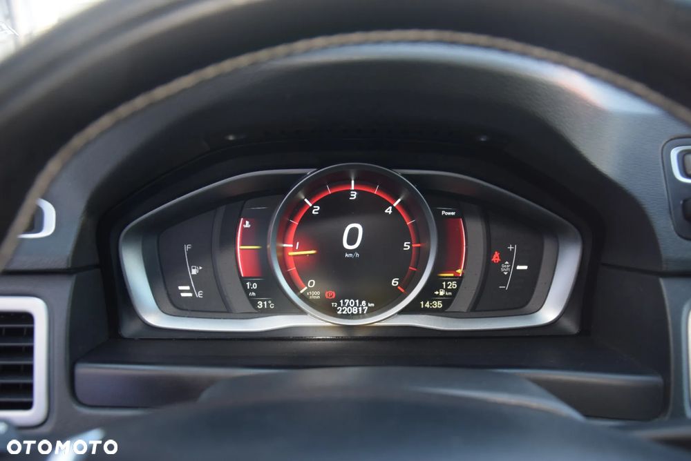 Volvo V70 D4 Momentum - 18