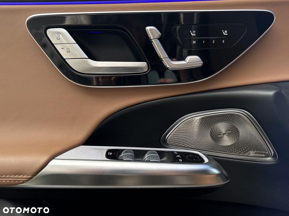 Mercedes-Benz Klasa E - 12