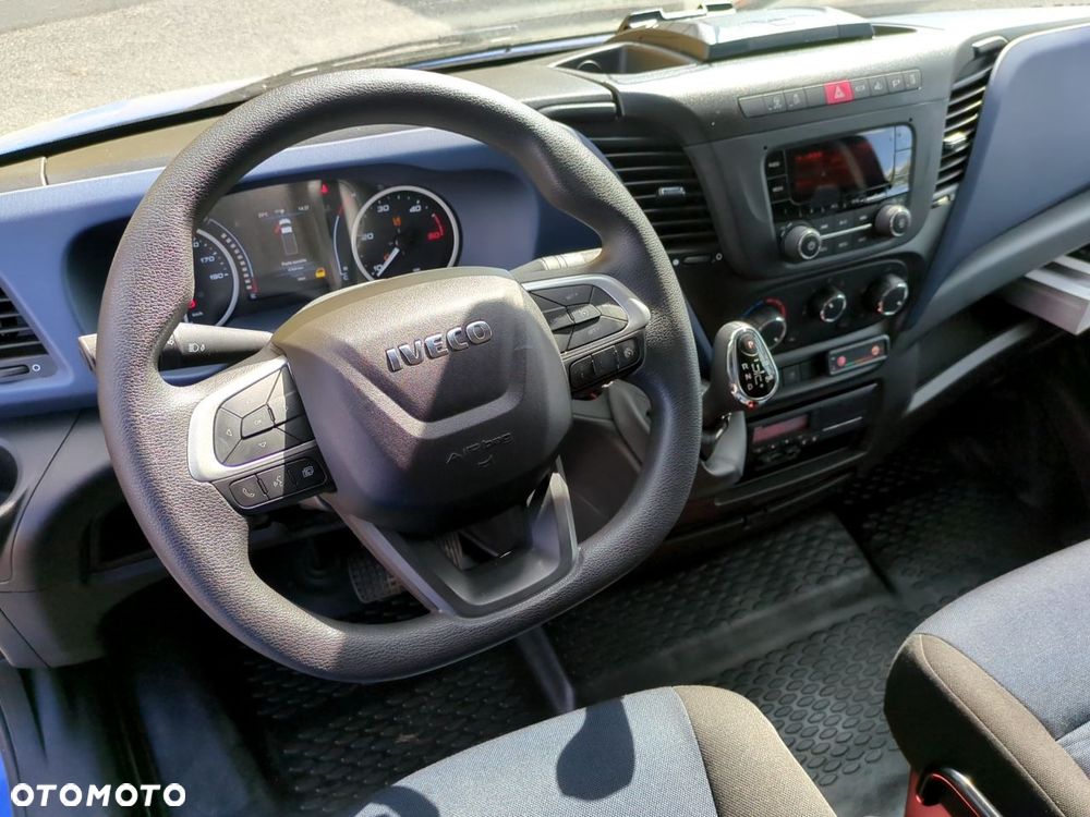 Iveco DAILY CAISSE 7T2 - 11