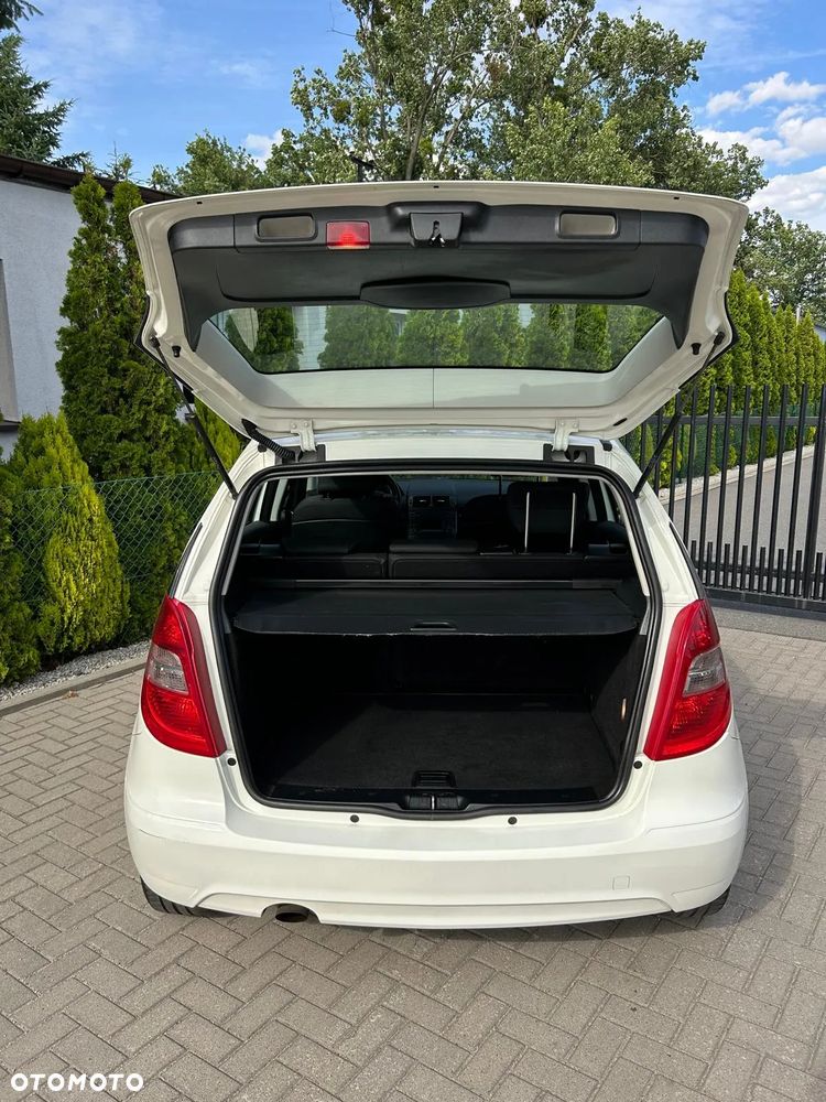 Mercedes-Benz Klasa A 160 BlueEFFICIENCY - 12