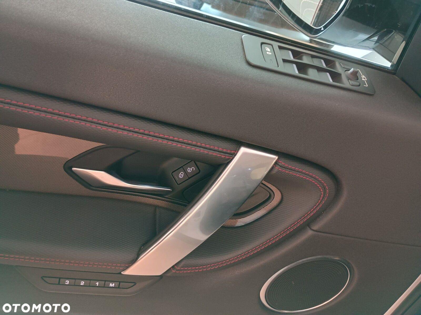 Land Rover Discovery Sport - 7