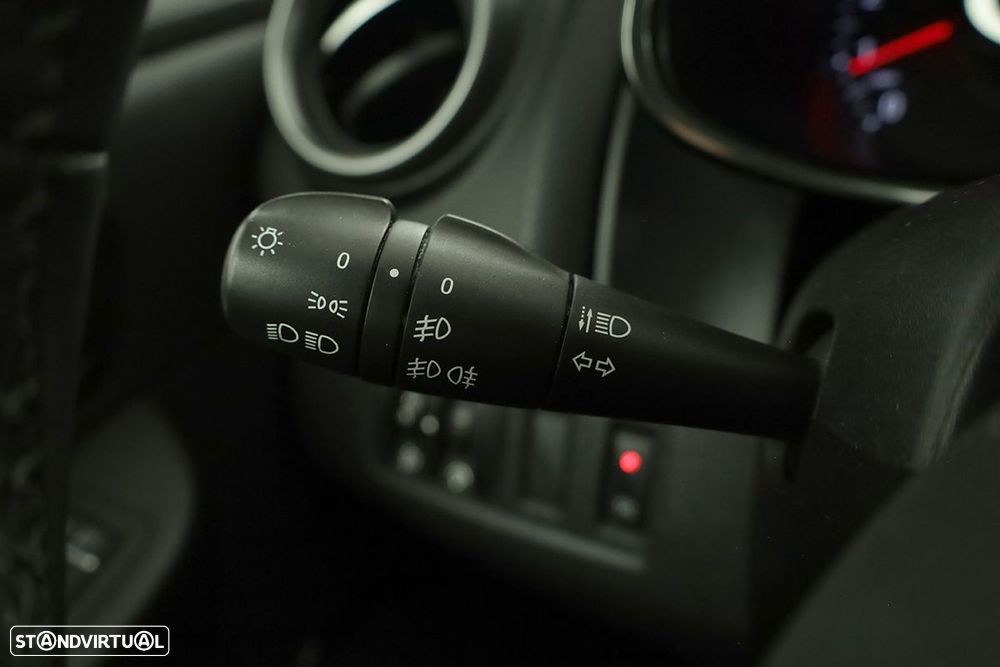 Renault Clio 1.5 dCi Limited - 19