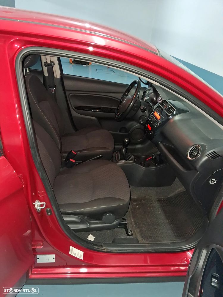 Mitsubishi Space Star - 8