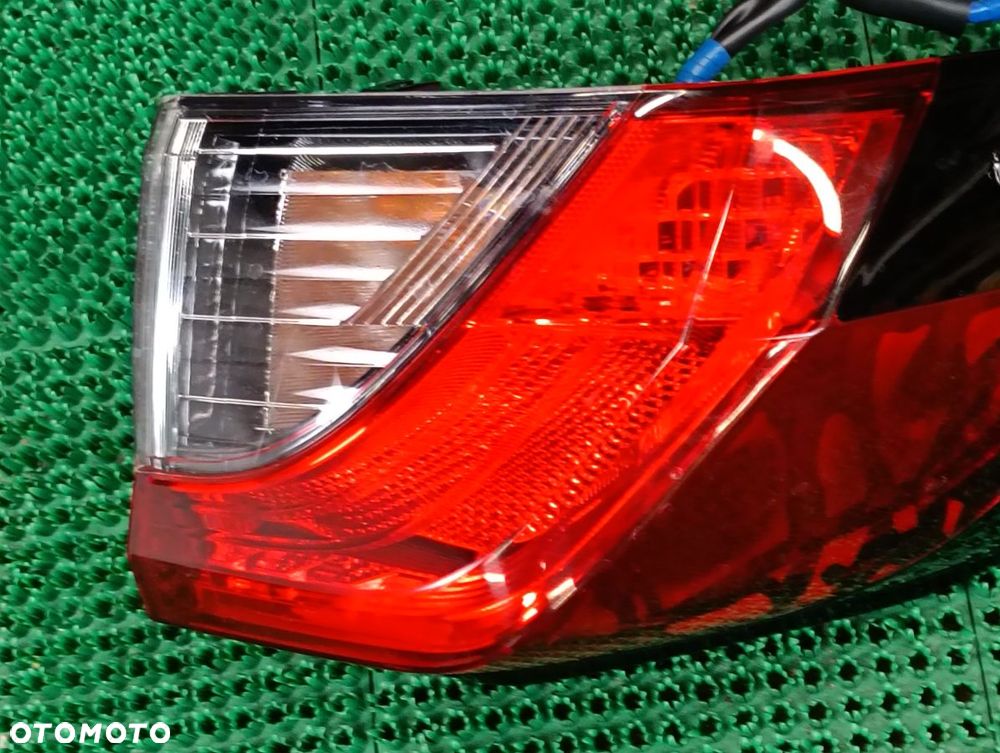 TOYOTA RAV4 19-22r Lampa Tył Prawa Lewa - 2