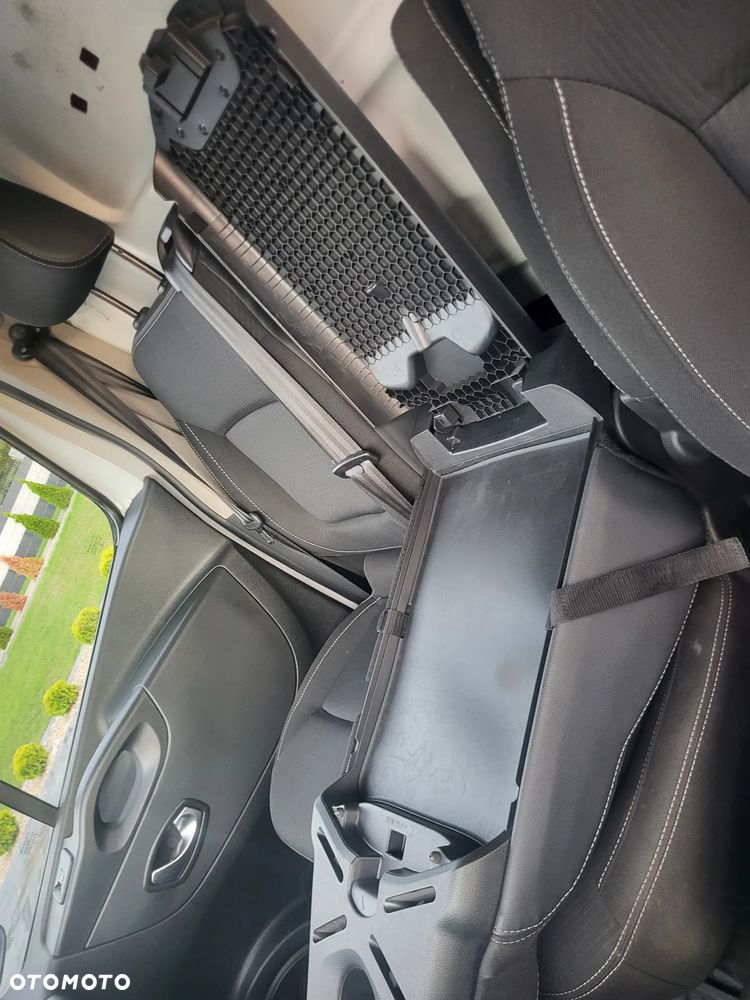 Renault Trafic - 14