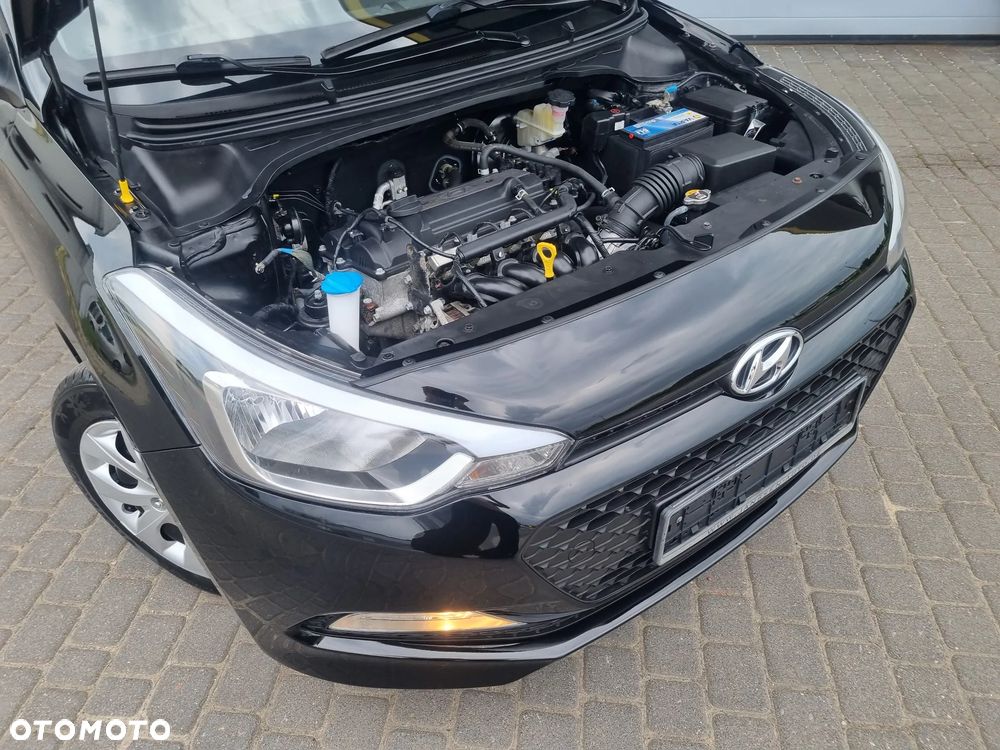 Hyundai i20 1.2 YES Plus - 33