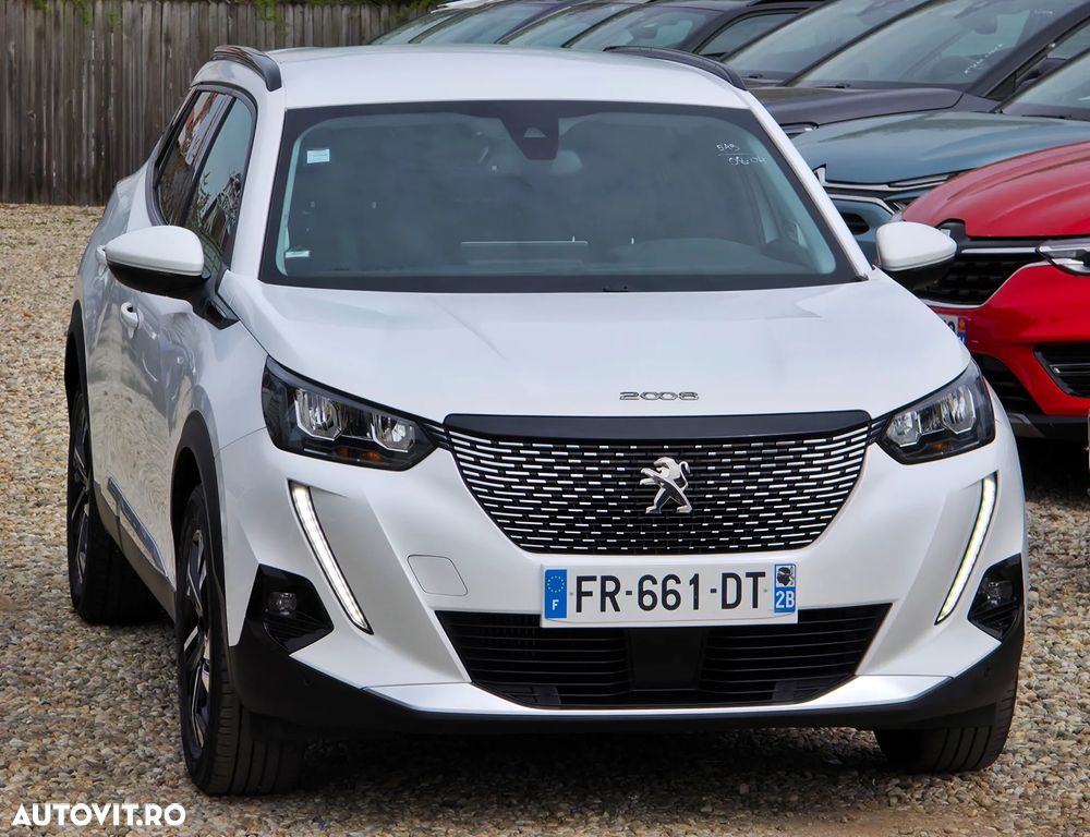 Peugeot 2008 1.2 L PureTech STT Allure - 3