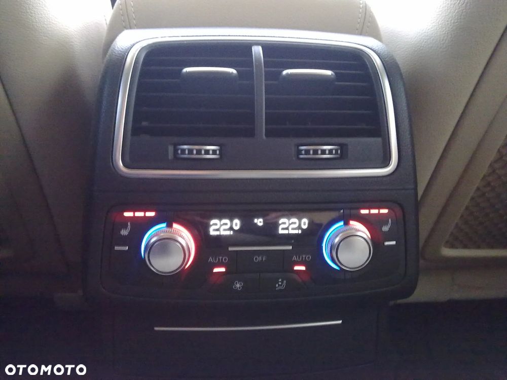 Audi A6 Allroad - 19