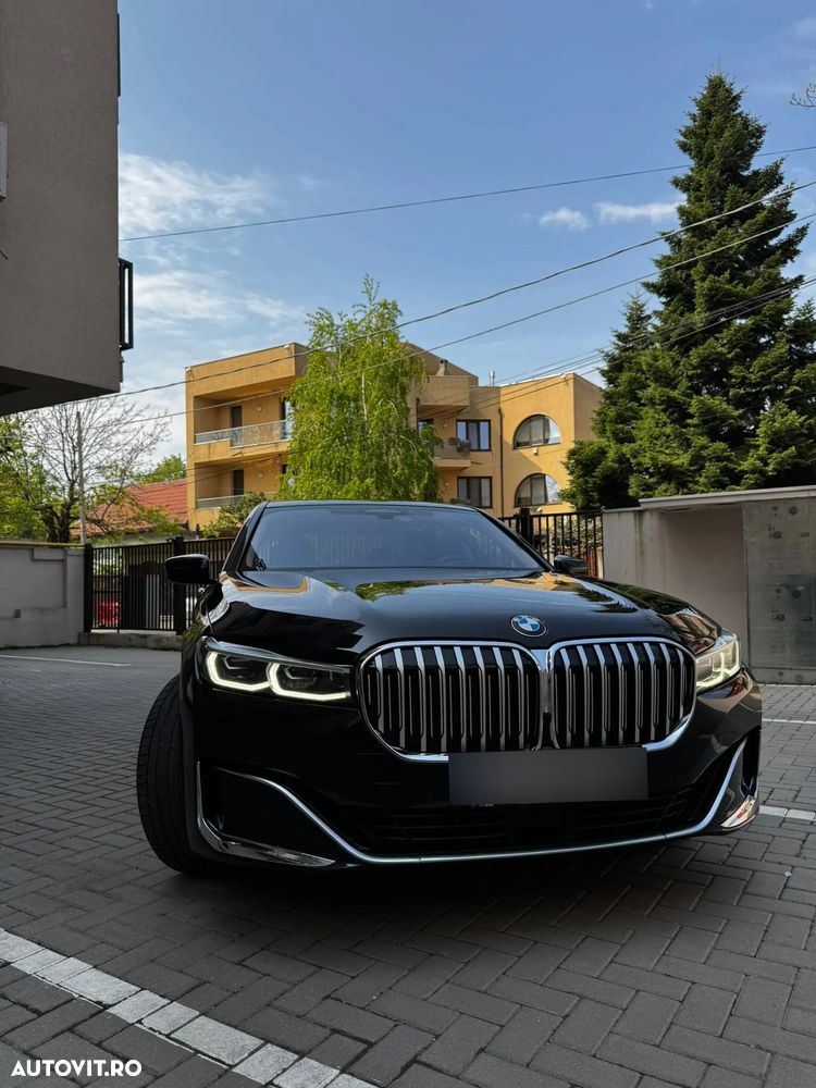 BMW Seria 7 740d xDrive MHEV - 6