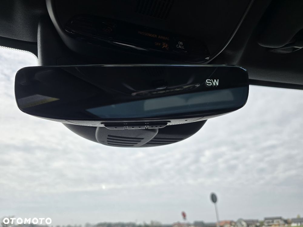 Volvo XC 60 T6 AWD Geartronic RDesign - 11