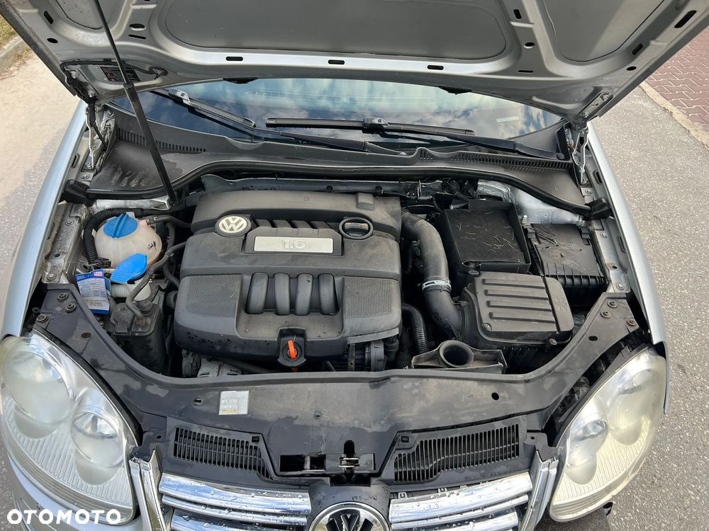 Volkswagen Golf - 11