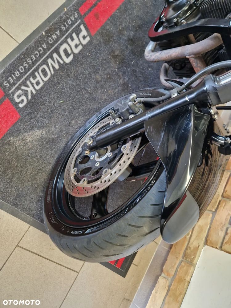 Suzuki GS - 17