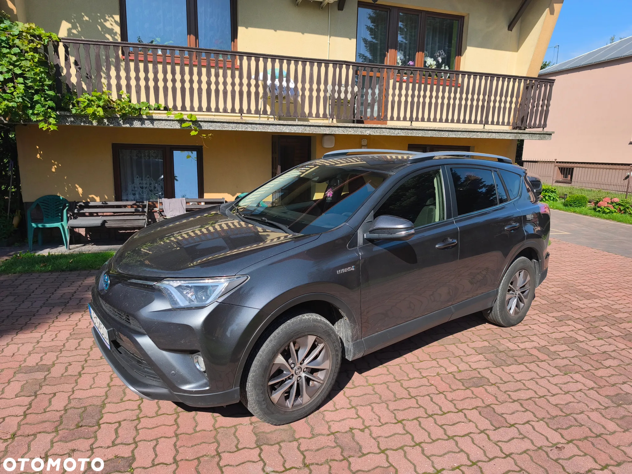 Toyota RAV4 - 16