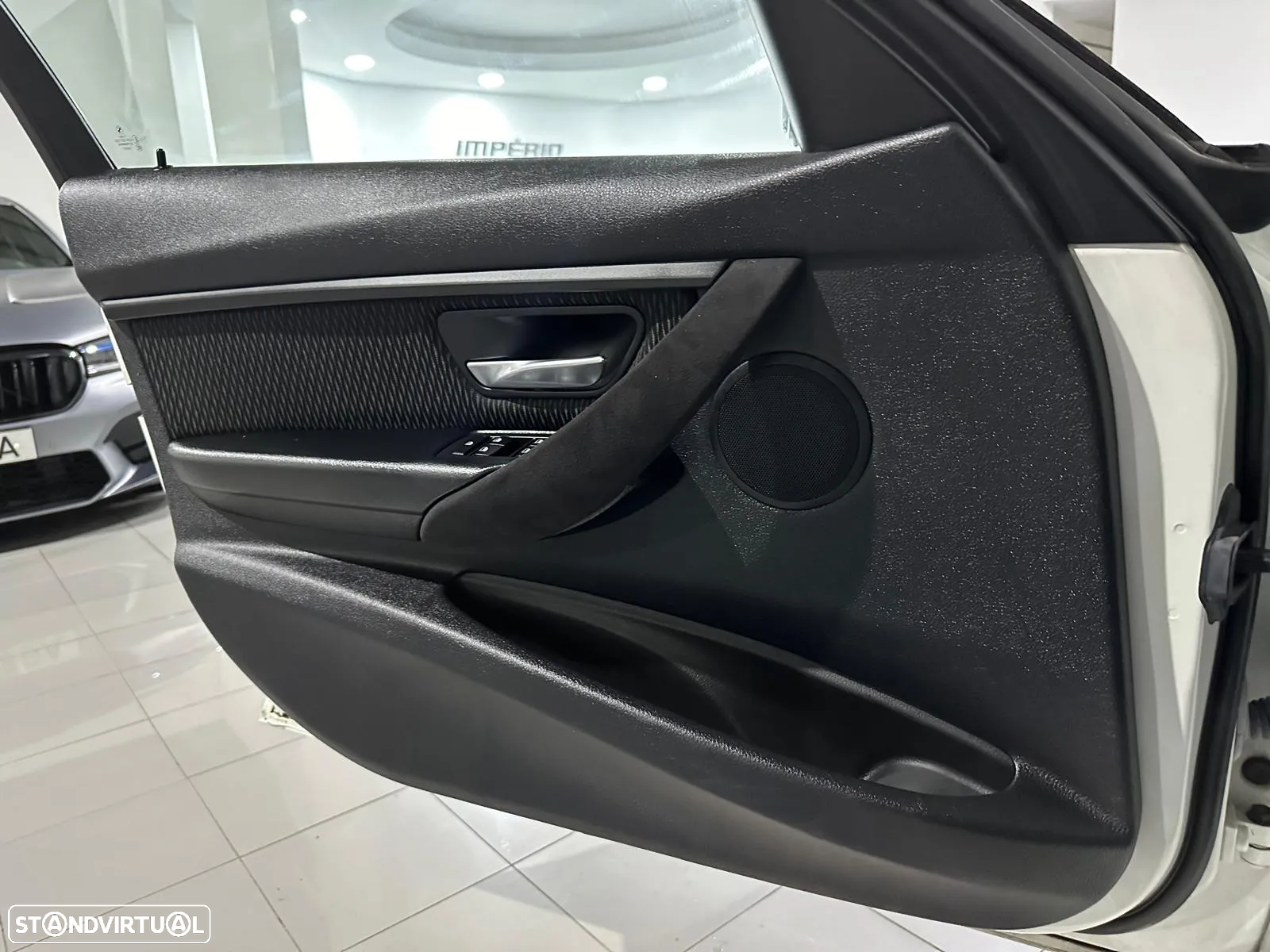 BMW 320 d Pack M - 40