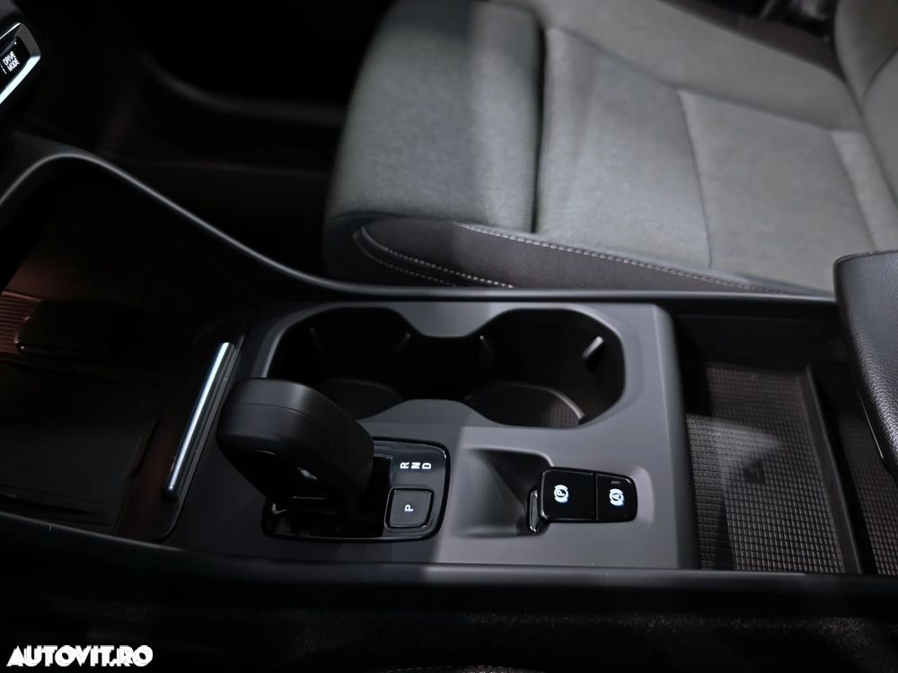 Volvo XC 40 T5 Recharge DKG Inscription Expression - 10