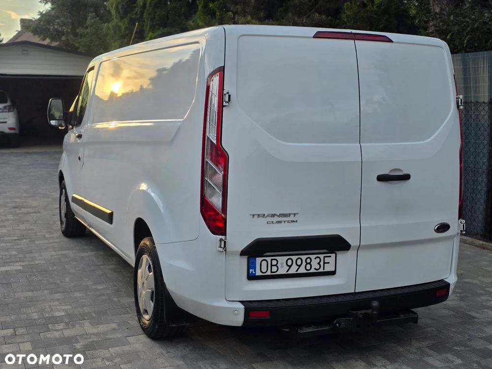 Ford TRANSIT CUSTOM - 3