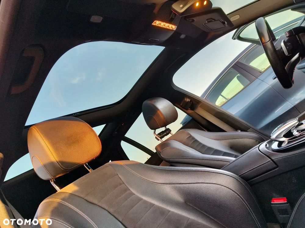 Mercedes-Benz Klasa E 220 d 4-Matic 9G-TRONIC - 19