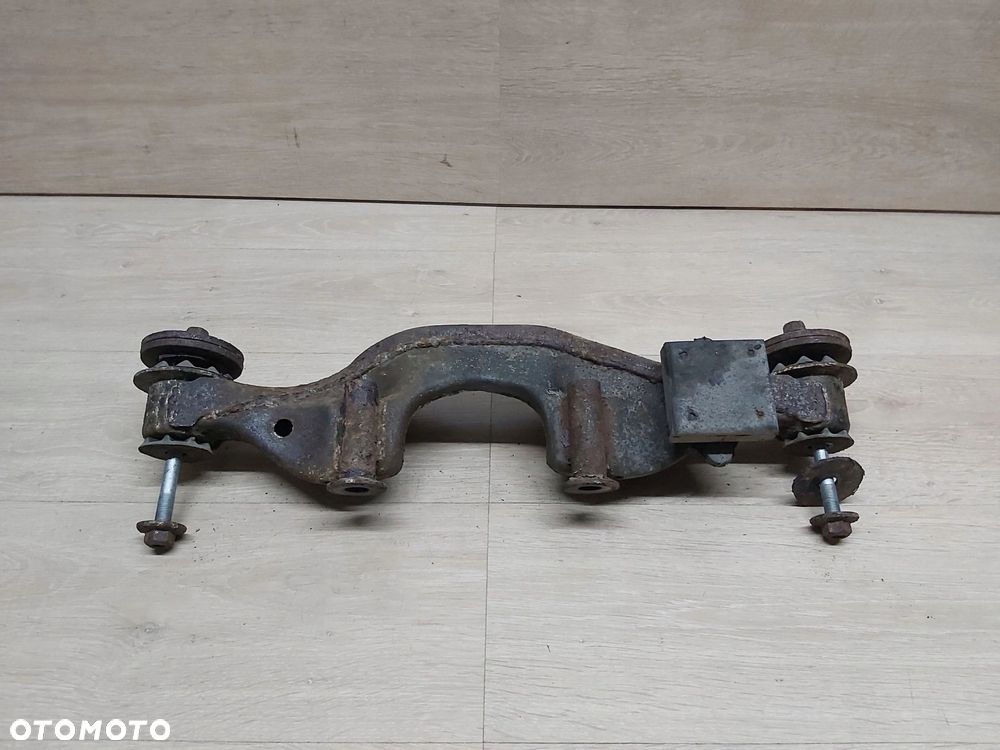 TOYOTA CELICA V gt4 st185 2,0 Turbo Sanki tył podpora zawieszenie - 4