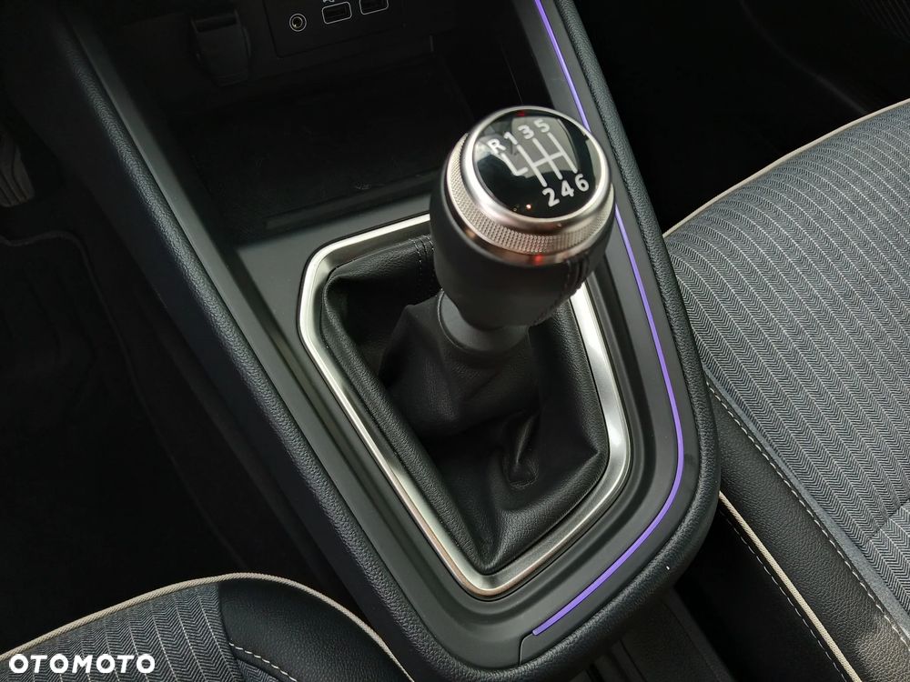 Renault Clio 1.0 TCe Techno - 24