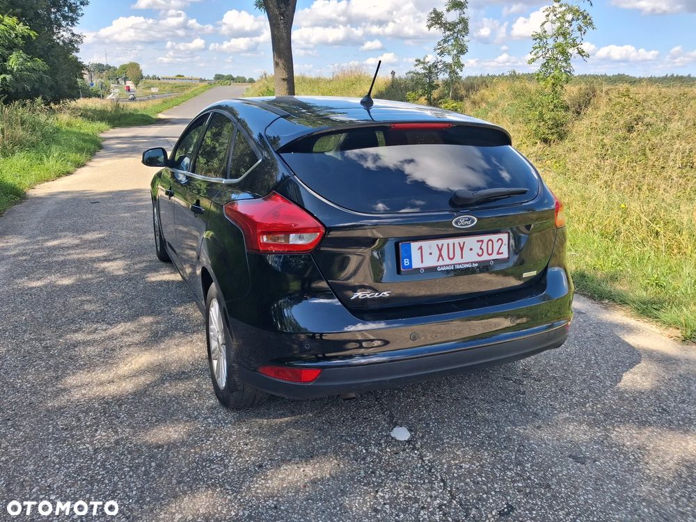 Ford Focus - 10