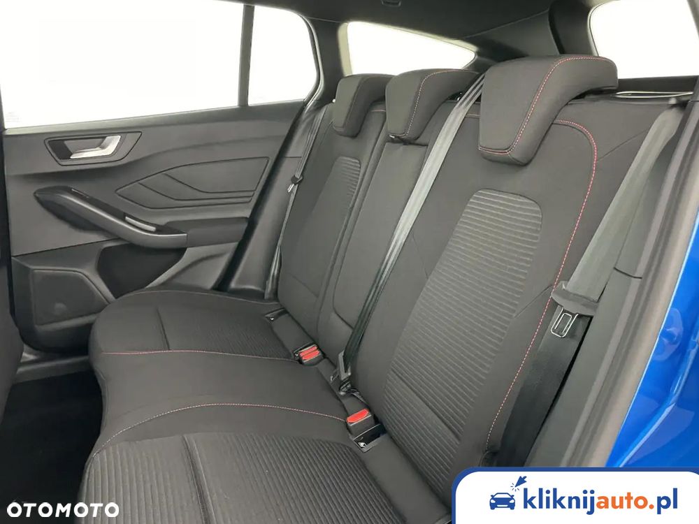 Ford Focus 1.0 EcoBoost mHEV ST-Line X - 11