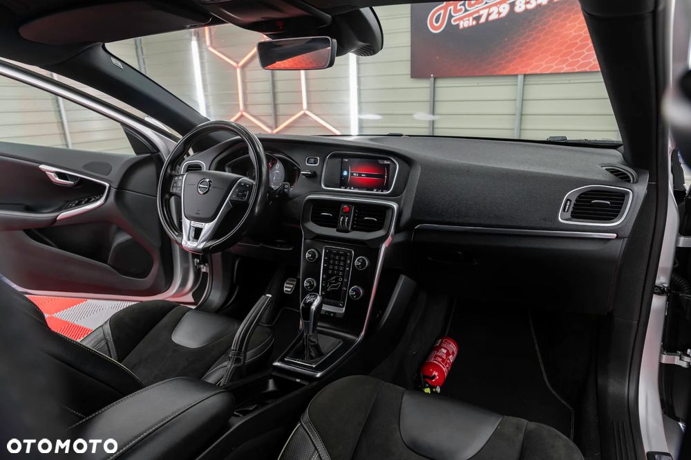 Volvo V40 D2 RDesign - 27