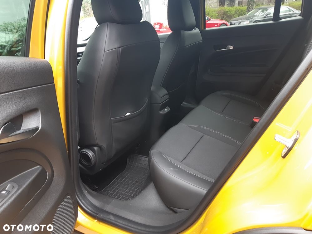 Jeep Avenger 1.2 T3 mHEV Summit FWD eDCT6 - 17