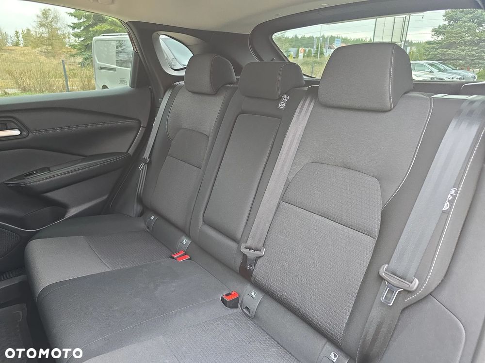 Nissan Qashqai 1.3 DIG-T N-Connecta DCT - 17