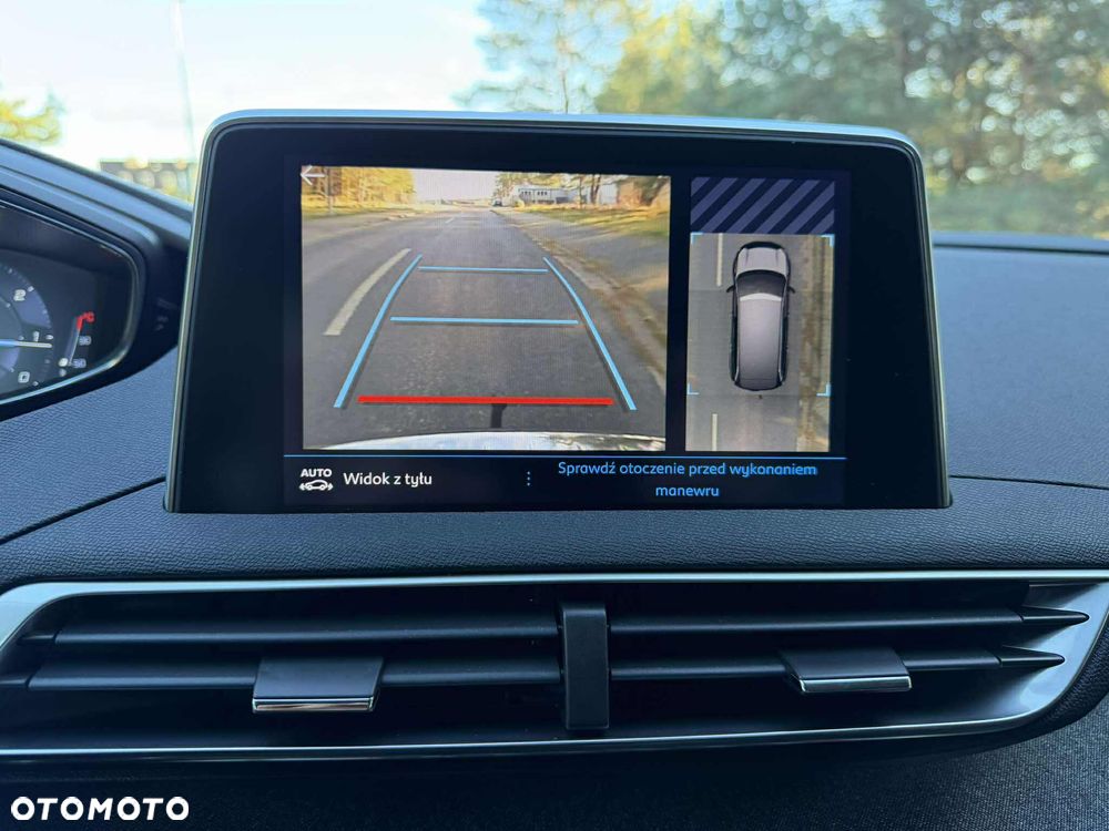 Peugeot 5008 1.5 BlueHDi Allure S&S - 32