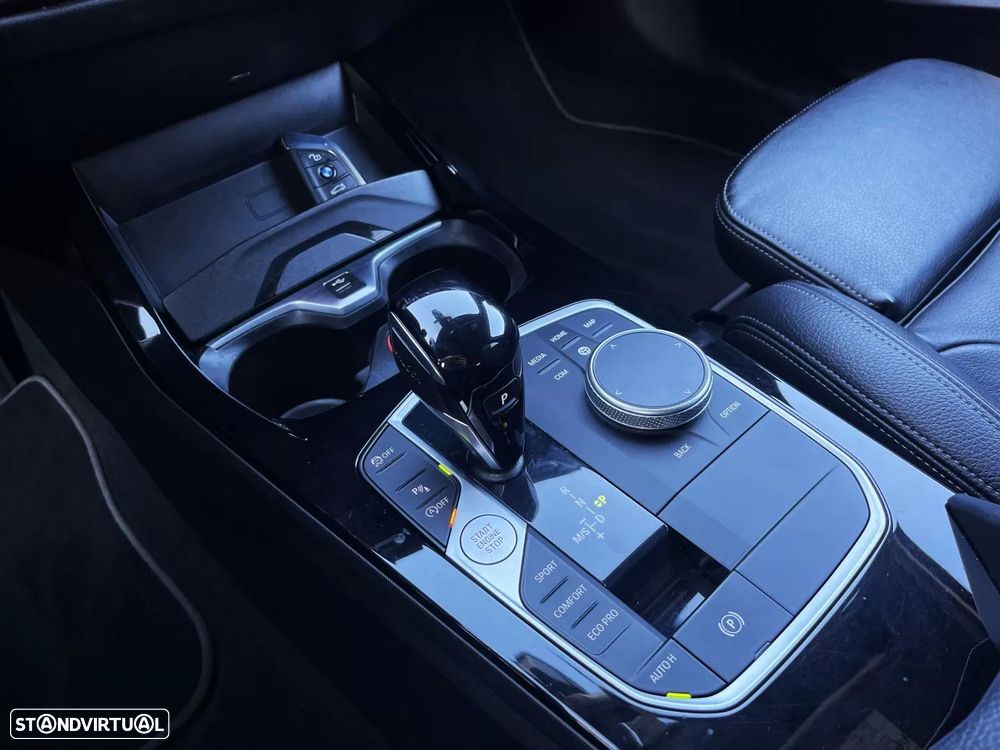BMW 118 d Aut. Sport Line - 17