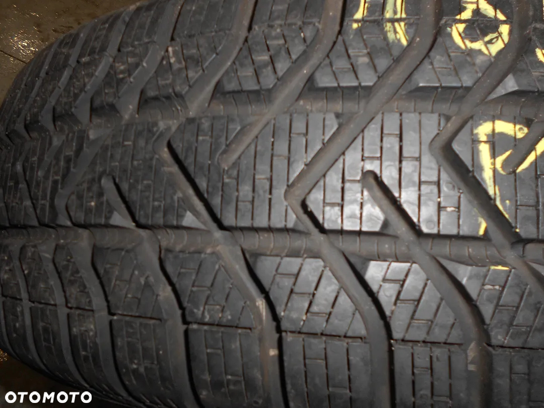 OPONA POJEDYNKA 185/60R15 PIRELLI SNOW CONTROL WINRER 190 DOT 3321 8MM - 2